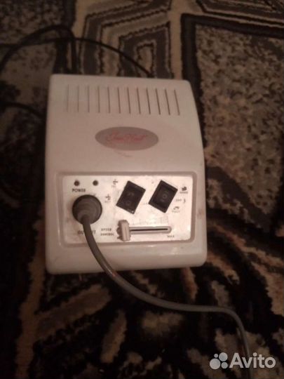 Аппарат для маникюра и педикюра