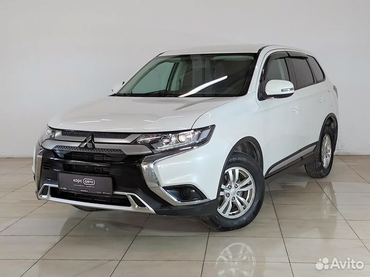 Mitsubishi Outlander 2.0 CVT, 2019, 64 635 км