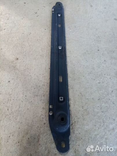 Планка под радиаторы Peugeot 308 EP6 120лс 2012