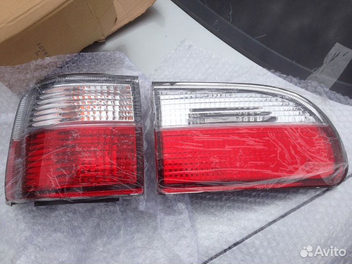 Продаю стоп-сигналы Delica Space Gear