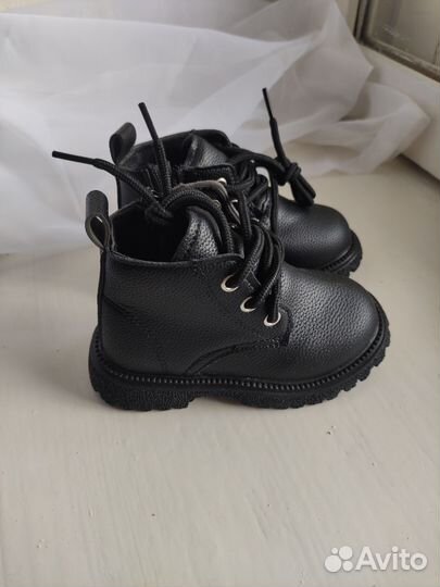 Ботинки демисезонные новые