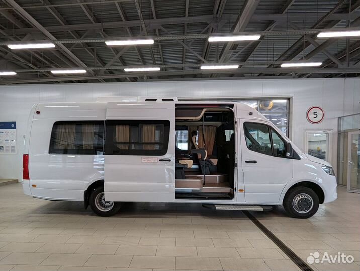 Туристический автобус Mercedes-Benz Sprinter, 2024