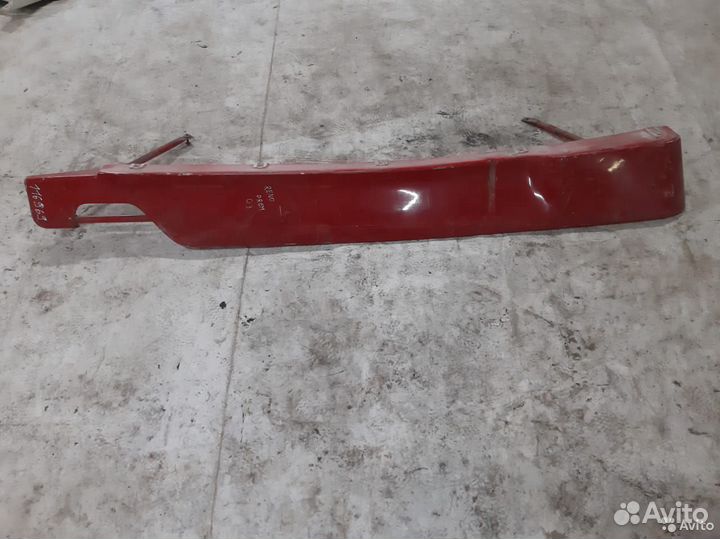 Спойлер кабины боковой левый renault premium