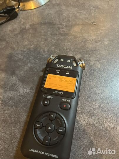 Диктофон tascam dr-05
