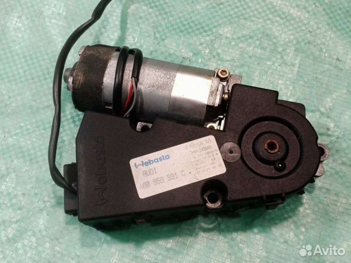 Мотор люка Audi A6 седан 2.6I 1996