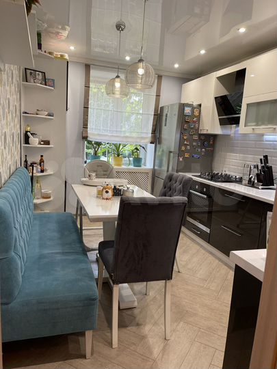 2-к. квартира, 65 м², 1/5 эт.