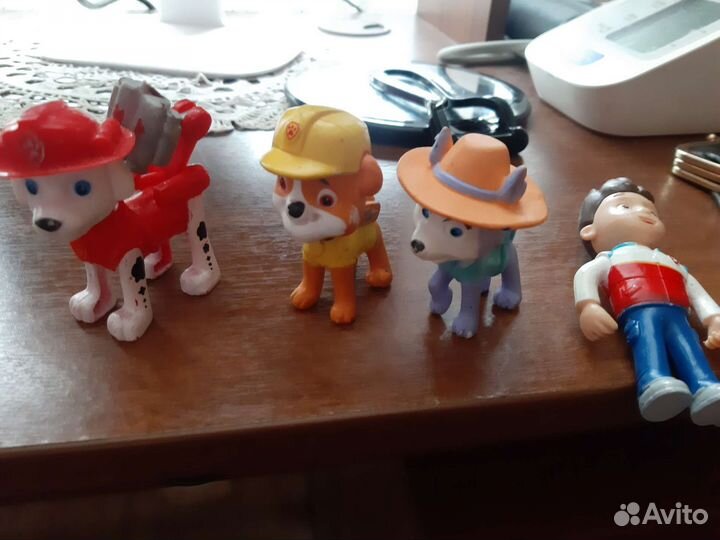 Игрушки их мультфильмов, игрушки киндер