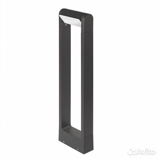 Столб металлический и пластиковый уличный