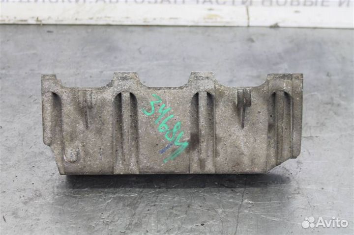 Кронштейн топливной рампы LADA Largus