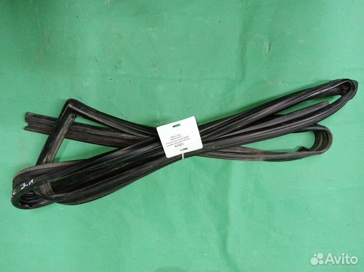 Ssang Yong Actyon Sports I уплотнитель стекла