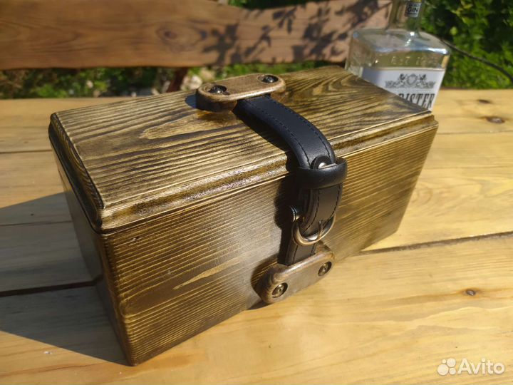 Футляр(Шкатулка,коробка,ящик),для вина