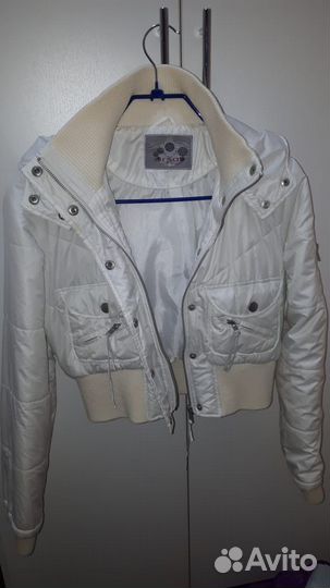 Куртка женская укороченная 42 размер