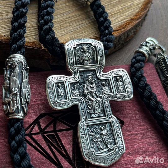 Шнурок гайтан и серебряный крест