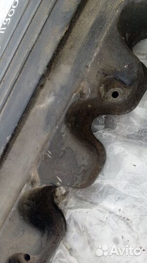 Крышка клапанная Mercedes Benz W124