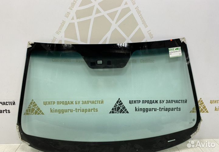 Стекло лобовое Kia Sorento 2 2009 oem 861112P100