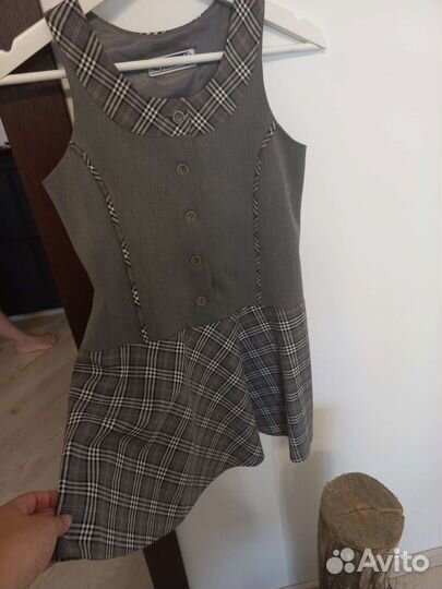 Школьная форма сарафан и жилетка рост 134, разм 38