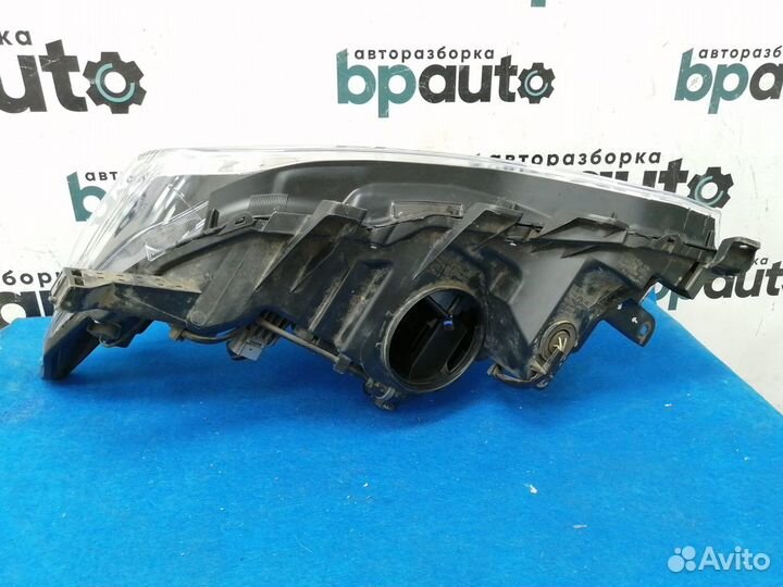 Фара галоген светодиод правая 81145-60J20 Toyota