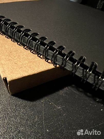 Блокнот - скетчбук черный