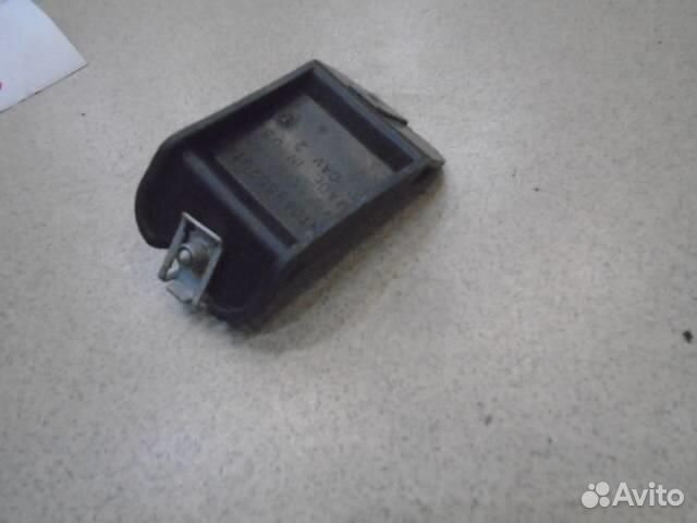 Кронштейн заднего бампера Mercedes Benz M-Class W