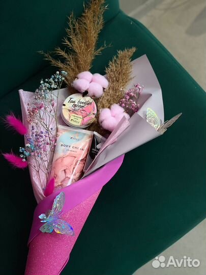 Букеты из косметики