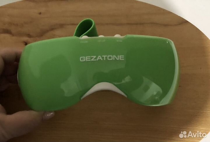 Массажер для глаз Gezatone isee 208 б/у