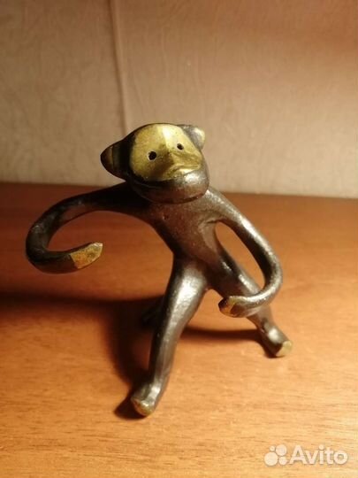 Солонка и перечница обезьяна