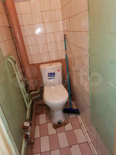 Доля в 2-к. квартире, 48 м², 1/9 эт.