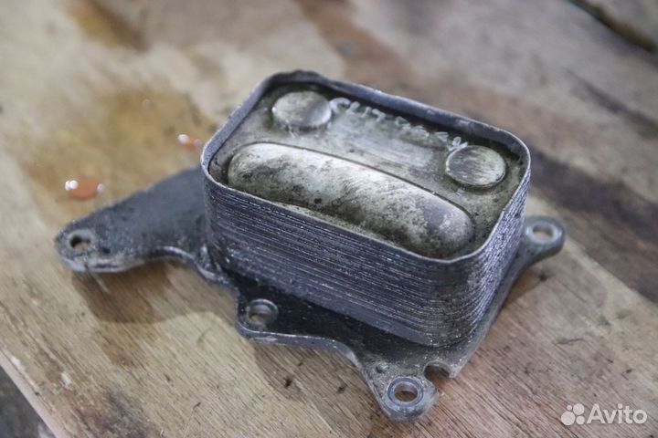 Радиатор масла на Ситроен C5 X7