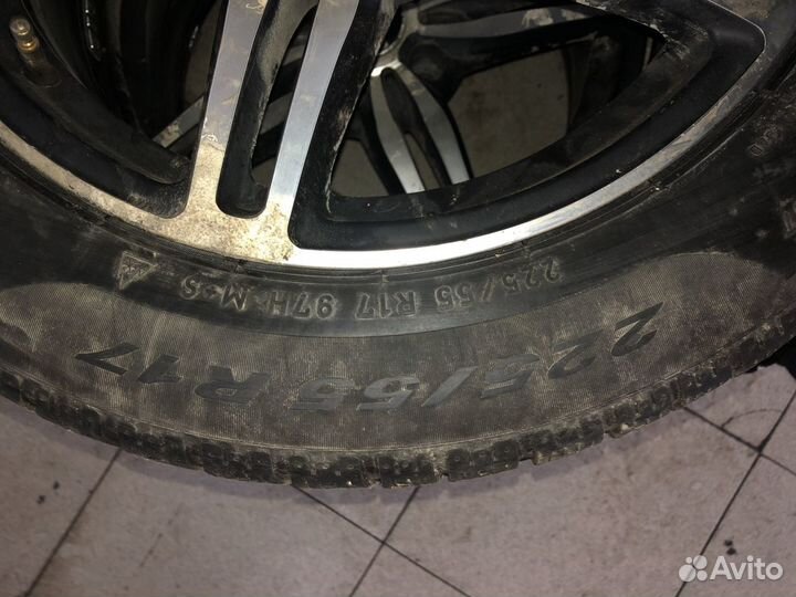 R17 Pirelli Winter Sottozero 210 Serie II 225/55, PCD 5x120 DIA 72.6