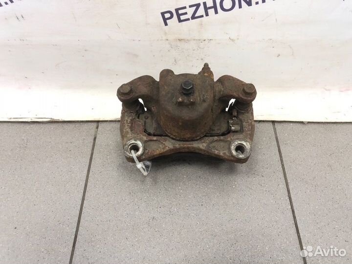 Суппорт тормозной передний правый Nissan Teana