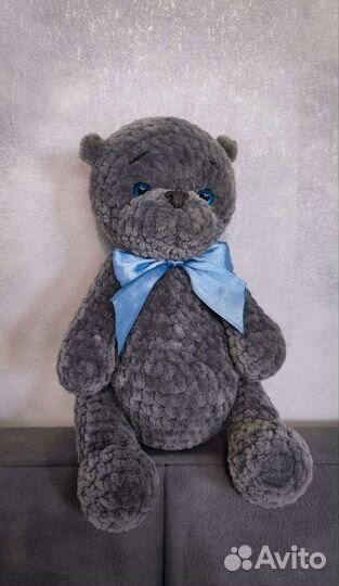 Мишка плюшевый вязаный