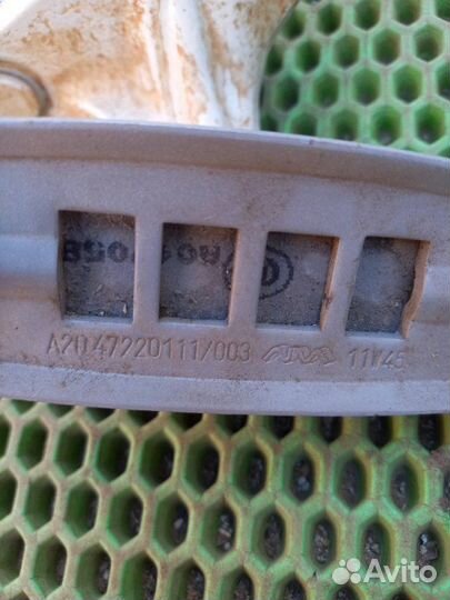 Петля двери передняя левая Mercedes-Benz C-Class