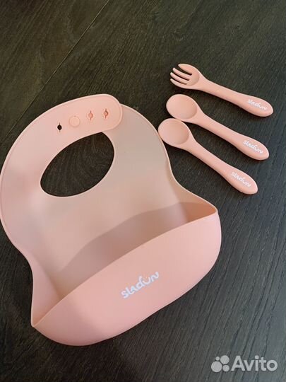 Нагрудник силиконовый для прикорма