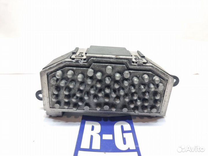 Резистор отопителя Skoda Octavia 2 (A5) 1.4 TSI