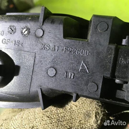 Ручка двери внутренняя правая Форд Фокус 1