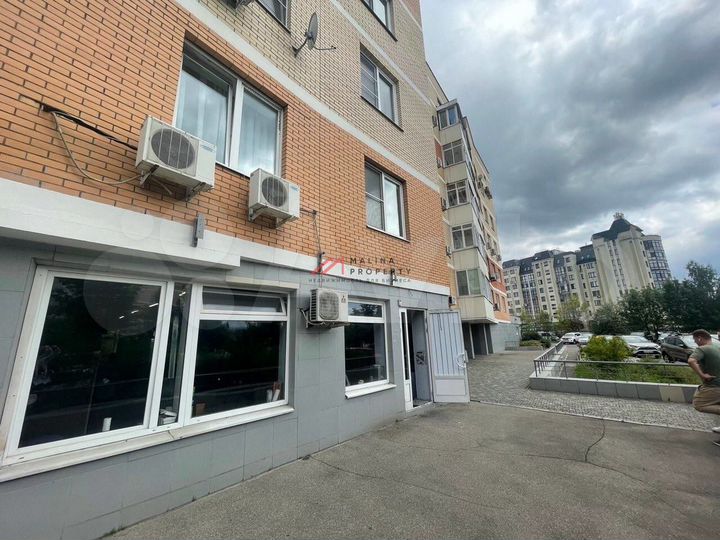 Продам торговое помещение, 111 м²