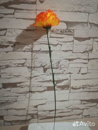 Георгин и гвоздика искусственный