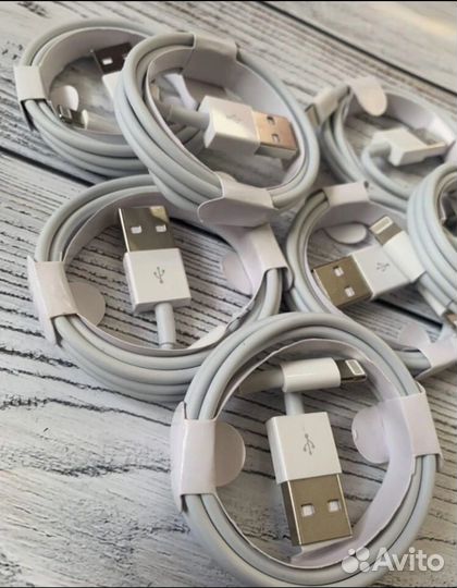 Кабель USB-Lightning (1м) для iPhone