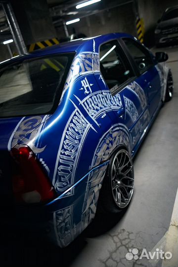 Каллиграфия / Роспись авто