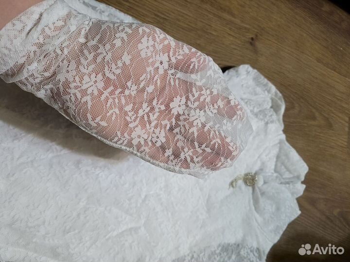 Блузка белая