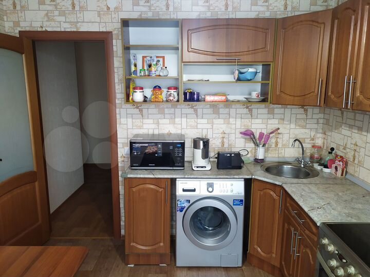 3-к. квартира, 98 м², 6/10 эт.