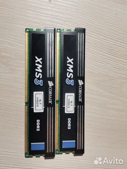 Оперативная память Corsair XMS3 4GB DDR3 1600MHz