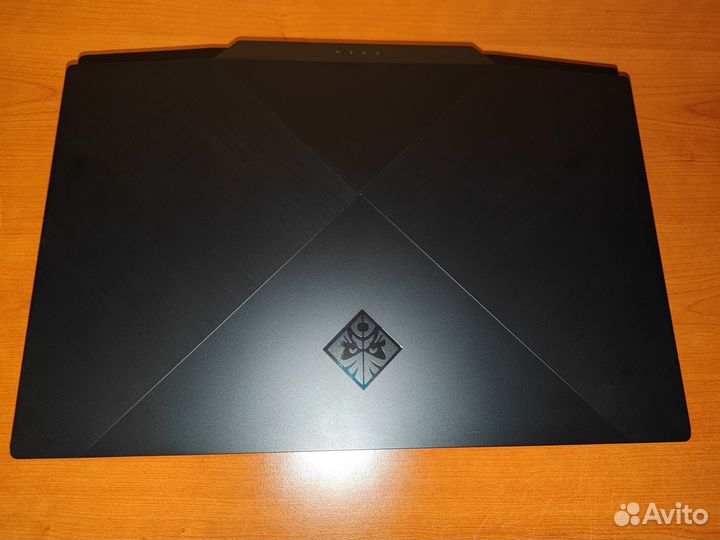 HP Omen 17-cb1053ur