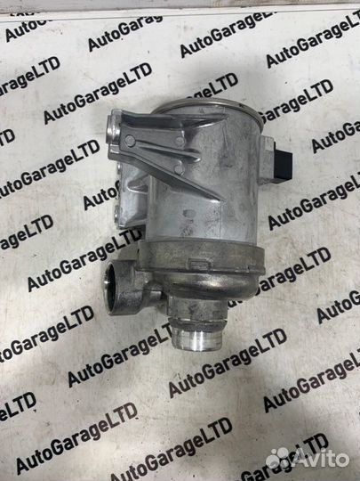 Помпа Volvo S90 II B4204T31 2019