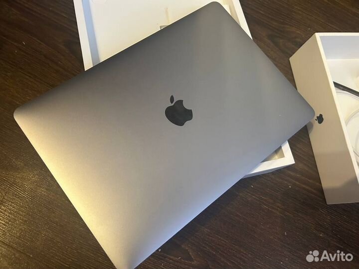 Продается MacBook pro 13-inch