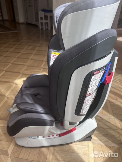 Детское автокресло Chicco до 25 кг