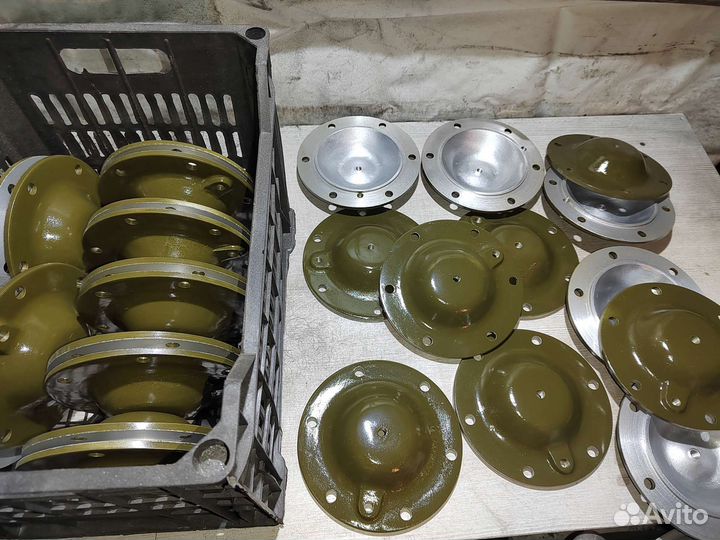 Крышка катка мтлб 8.32.111