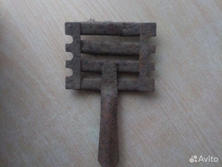 Ческа для шерсти старинная