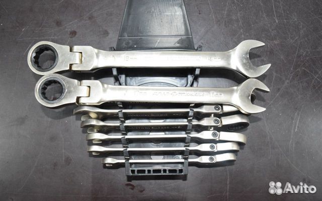 Набор ключей Дело техники трещоточных шарнирных 8п