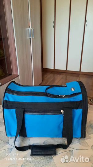 Переноска для кошечки и маленькой собачки